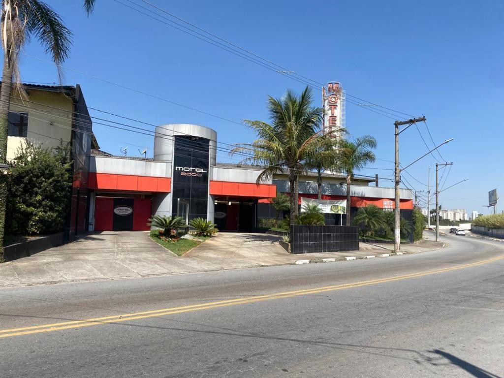 Motel 2000 Γκουαρούλιος Εξωτερικό φωτογραφία