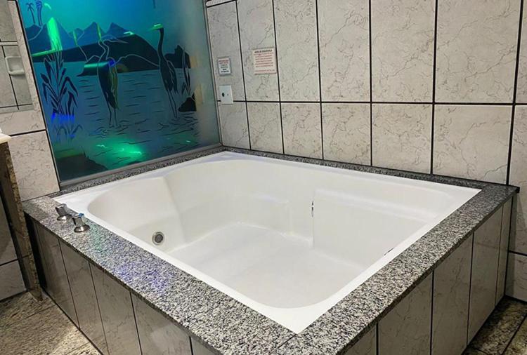 Motel 2000 Γκουαρούλιος Εξωτερικό φωτογραφία