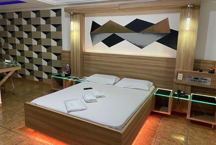 Motel 2000 Γκουαρούλιος Δωμάτιο φωτογραφία
