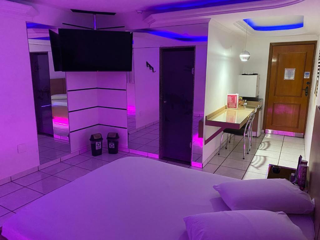 Motel 2000 Γκουαρούλιος Δωμάτιο φωτογραφία