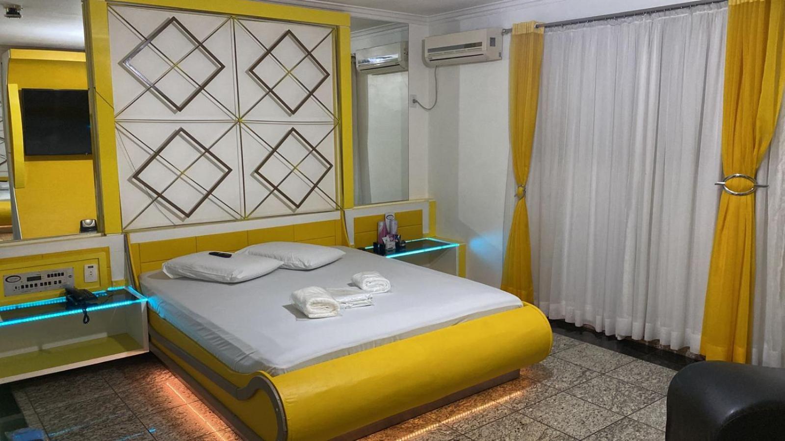 Motel 2000 Γκουαρούλιος Δωμάτιο φωτογραφία