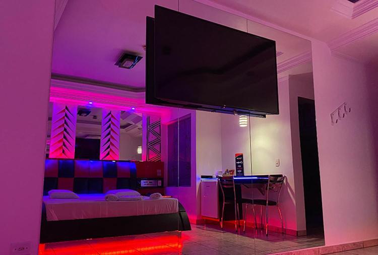 Motel 2000 Γκουαρούλιος Δωμάτιο φωτογραφία